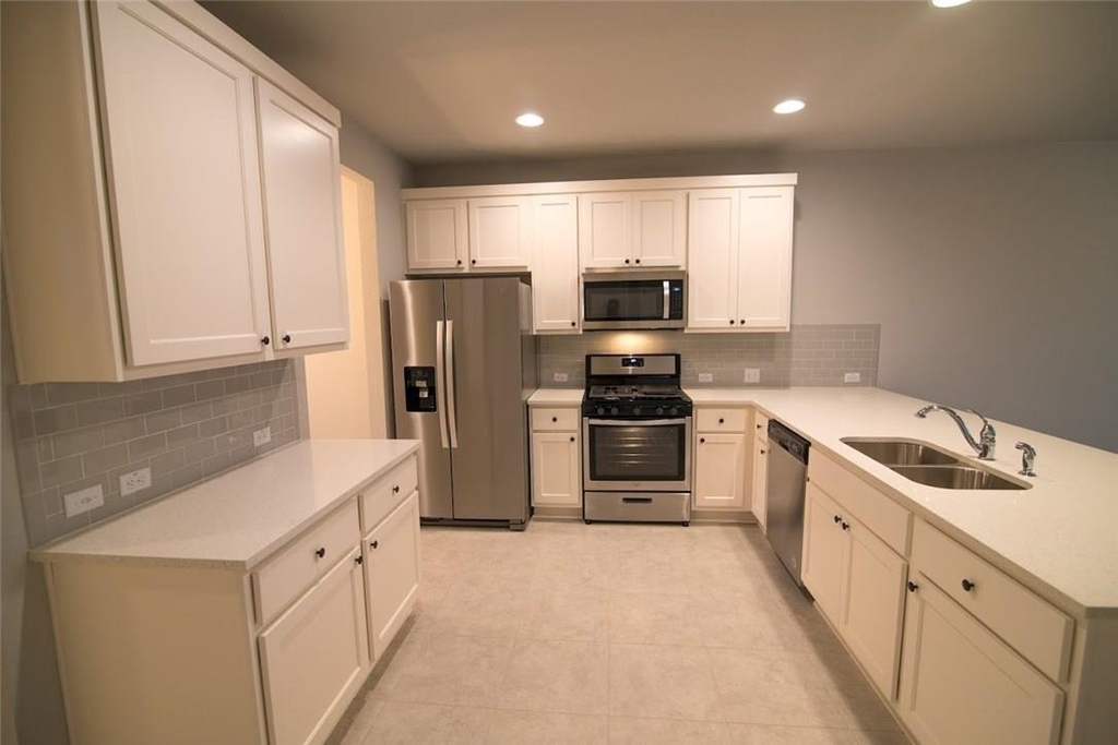 1732 Yaupon Grove Ln - Photo 1