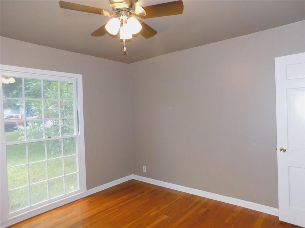 1400 Berkshire Dr - Photo 13