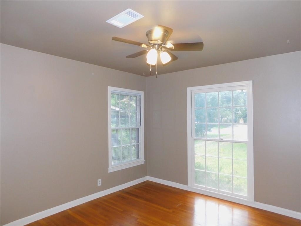 1400 Berkshire Dr - Photo 12