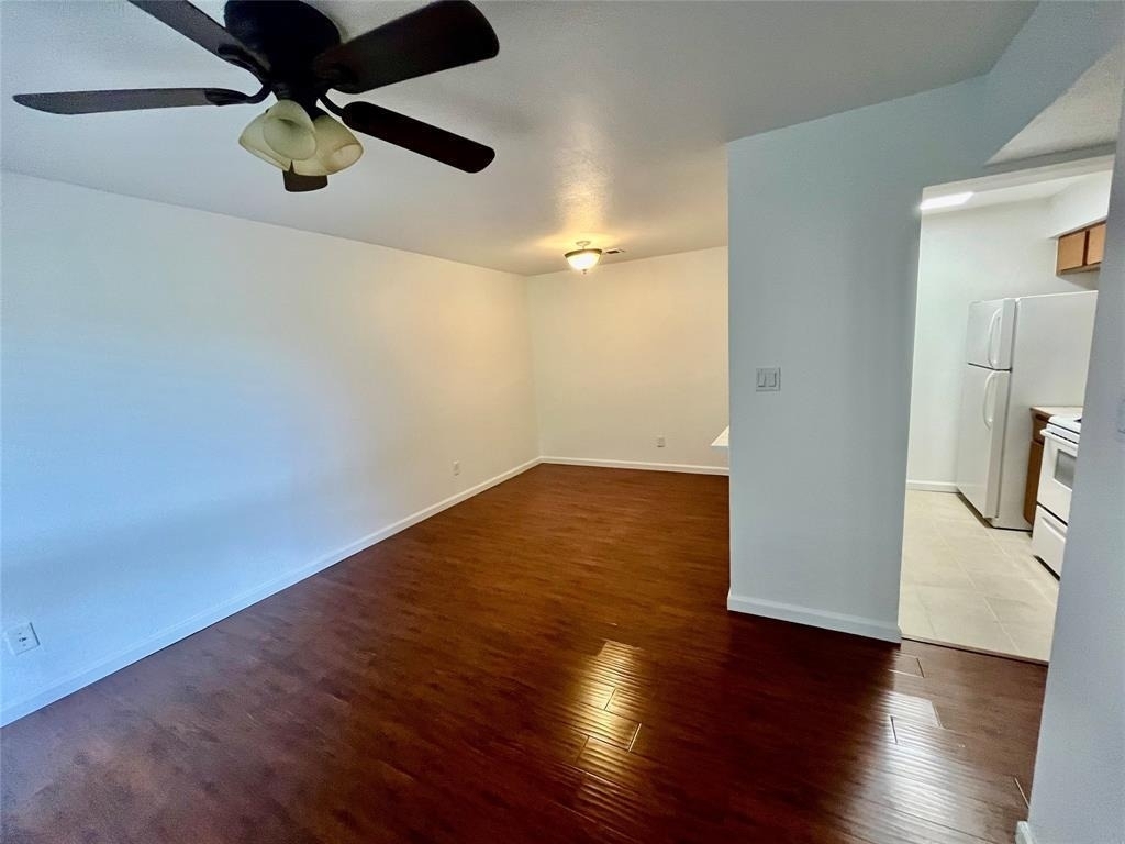 1705 Crossing Pl - Photo 0