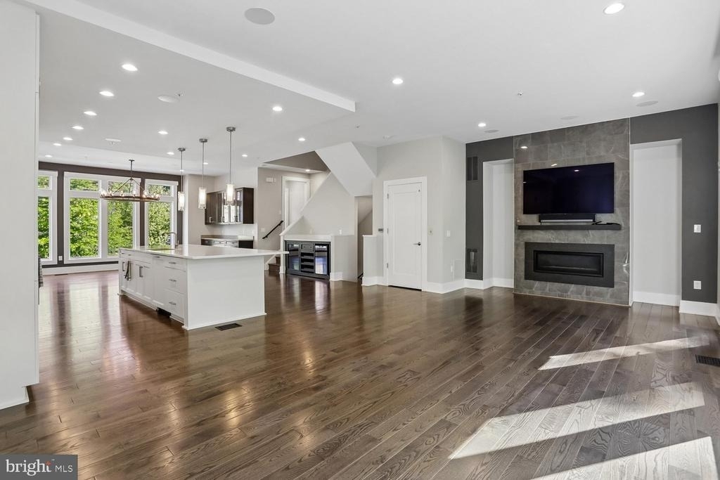 5342 Merriam Street - Photo 7