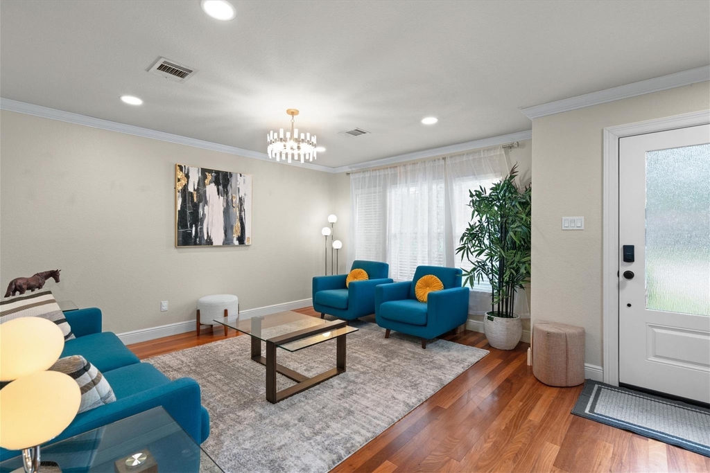 1509 Shady Creek Trl - Photo 3