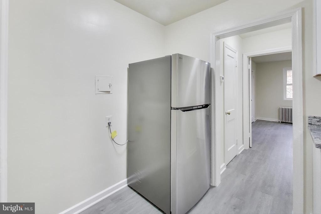 8318 Roanoke Avenue - Photo 5