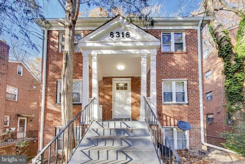 8318 Roanoke Avenue - Photo 0