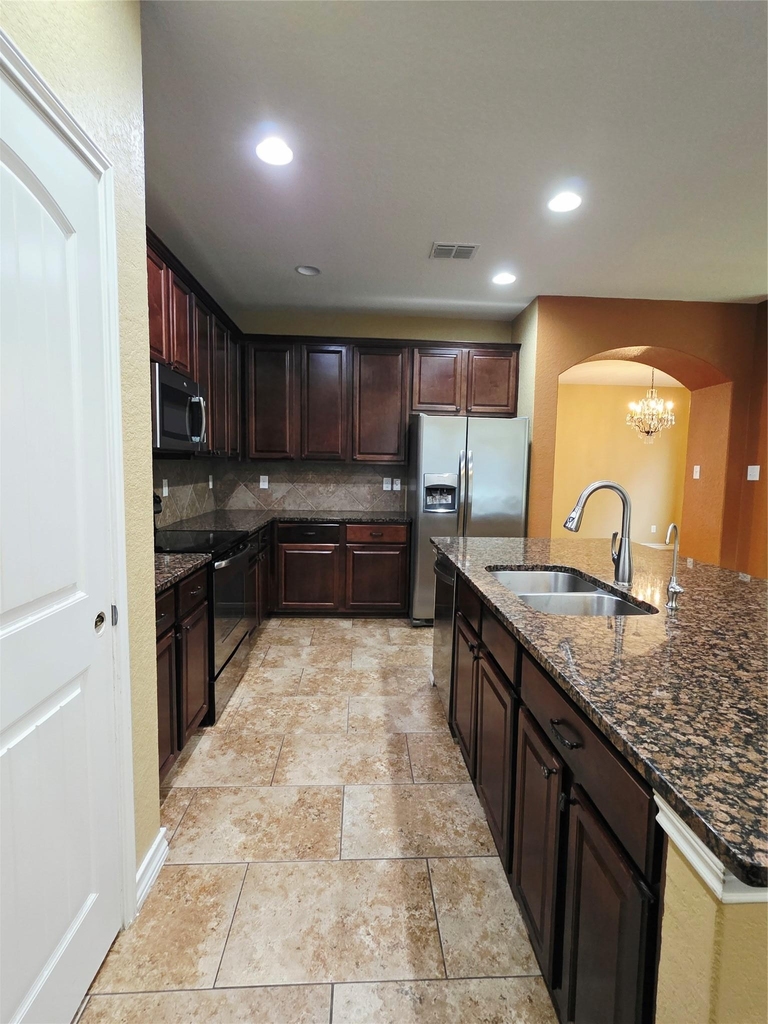 228 Dove Hl - Photo 5