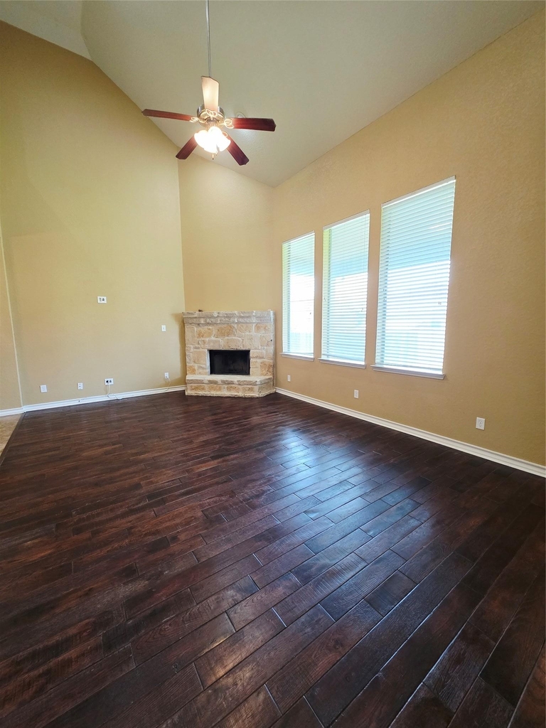 228 Dove Hl - Photo 2