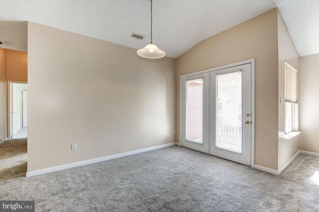2106 Whitehall Road - Photo 6
