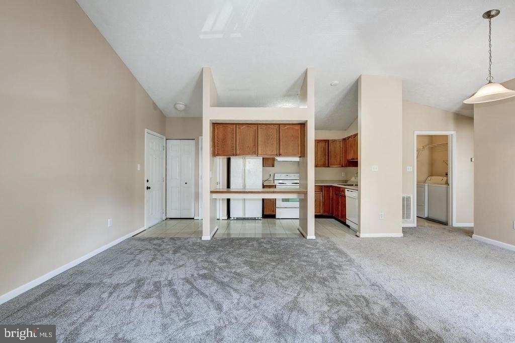 2106 Whitehall Road - Photo 12
