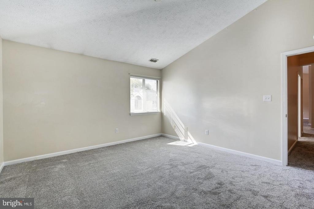 2106 Whitehall Road - Photo 20