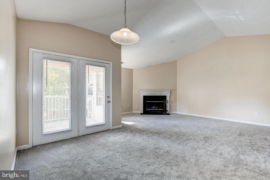 2106 Whitehall Road - Photo 8
