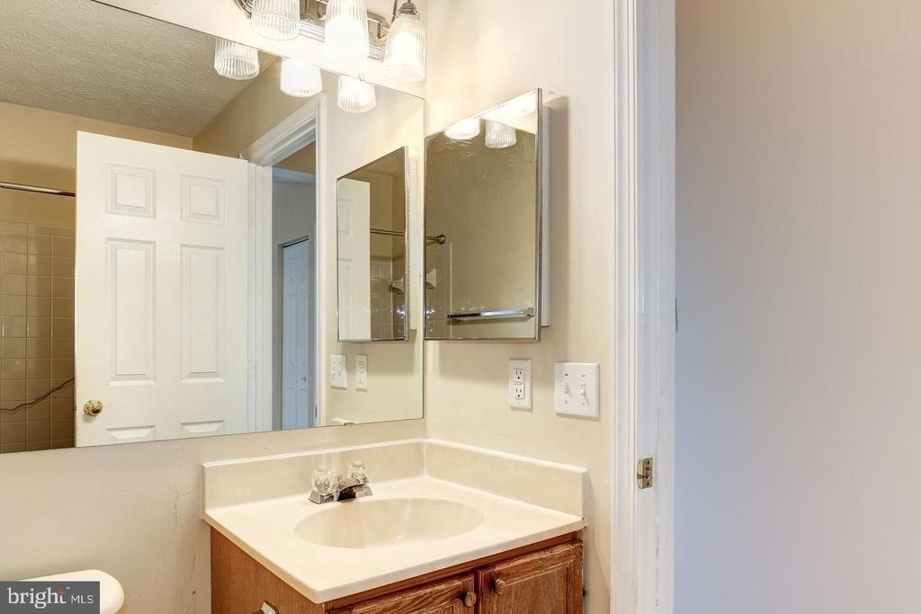 2106 Whitehall Road - Photo 29