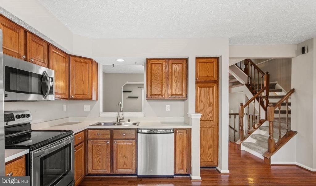6359 New Haven Court - Photo 5