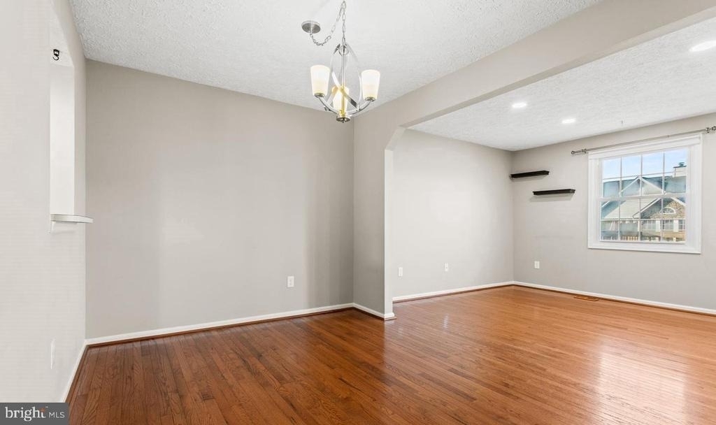 6359 New Haven Court - Photo 8