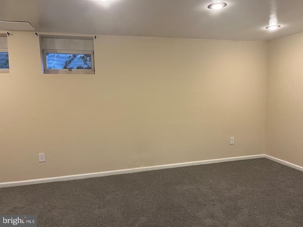60 Chins Court - Photo 33