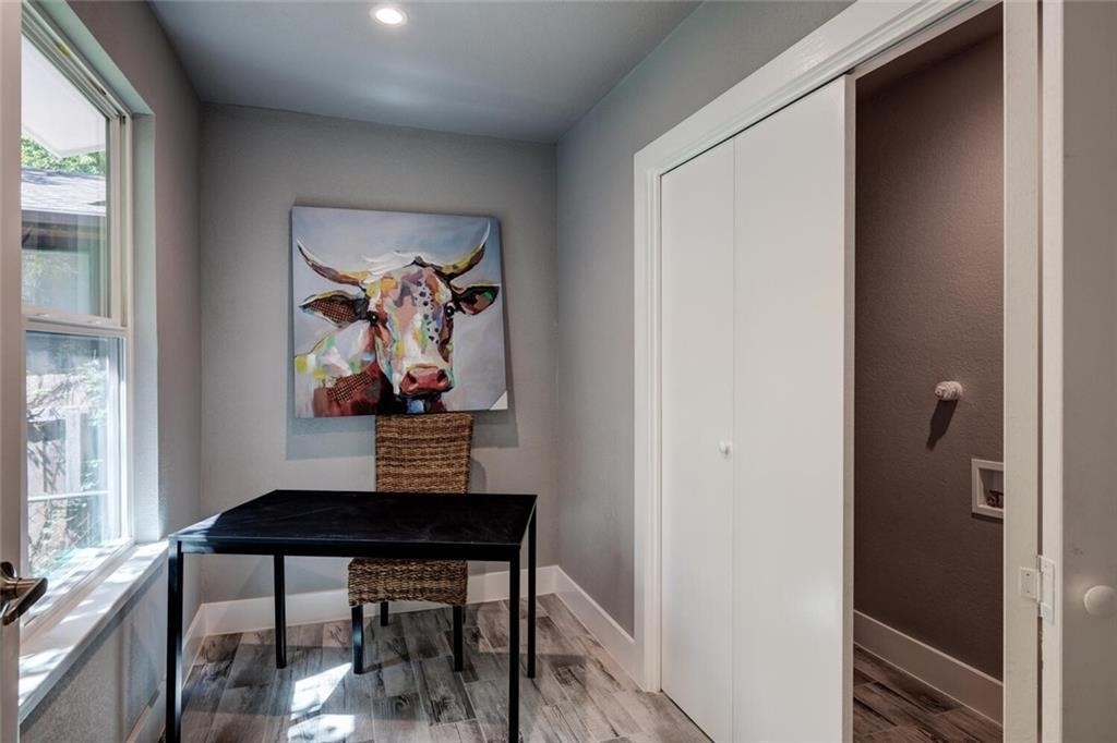 2321 Lakehurst Dr - Photo 8