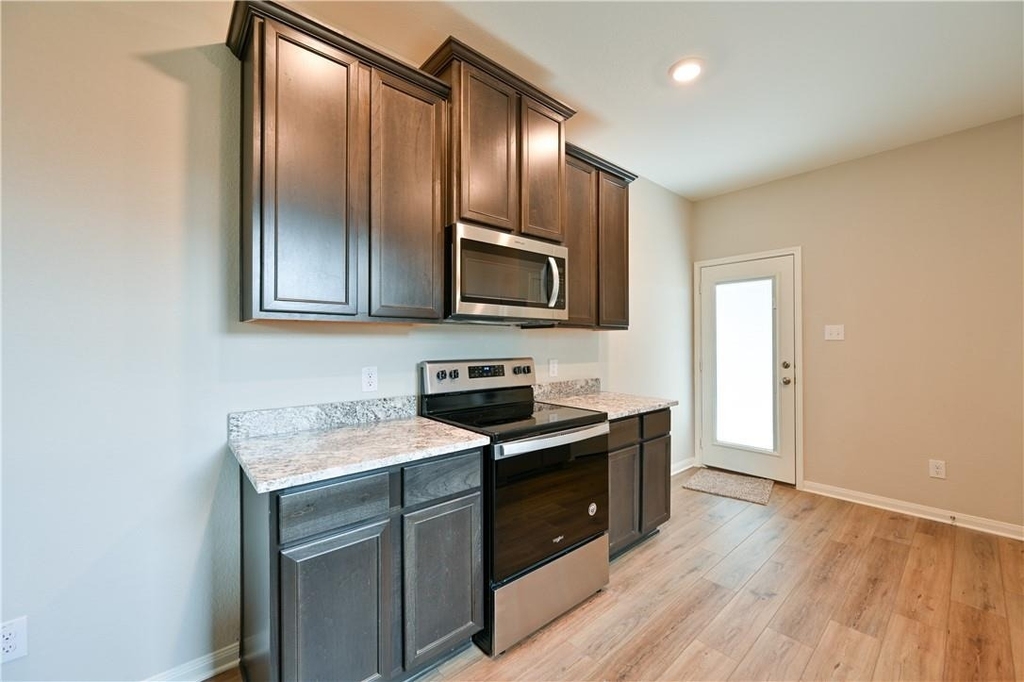 218 Mount Vernon Way - Photo 9