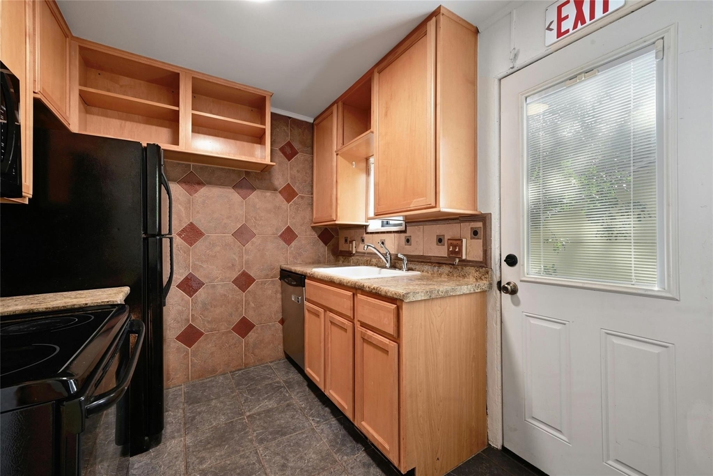 2829 San Gabriel St - Photo 25