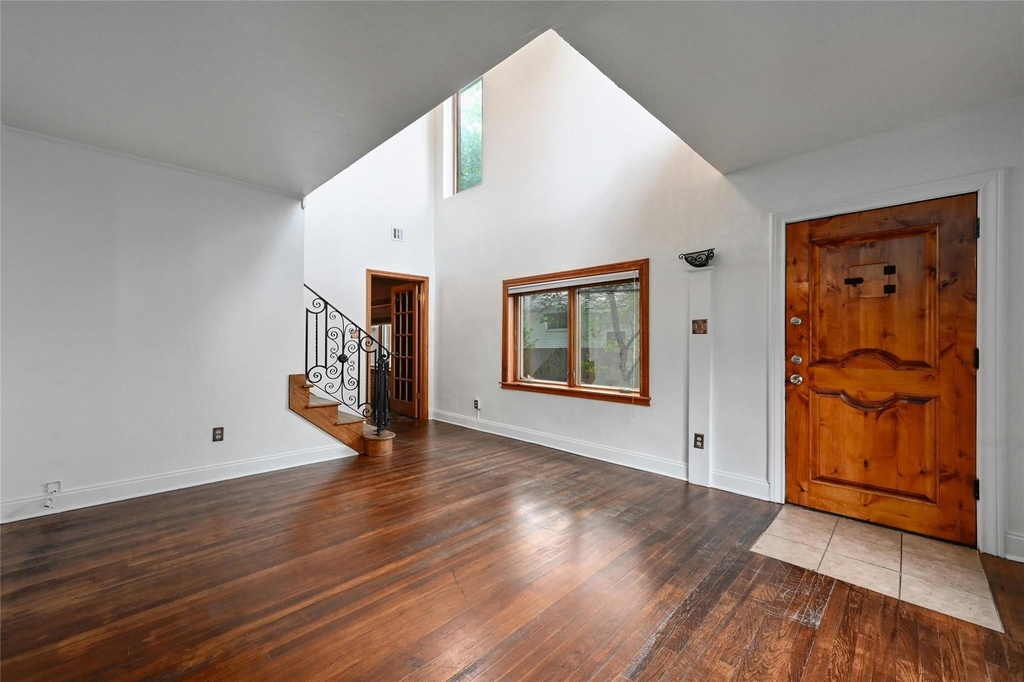 2829 San Gabriel St - Photo 4