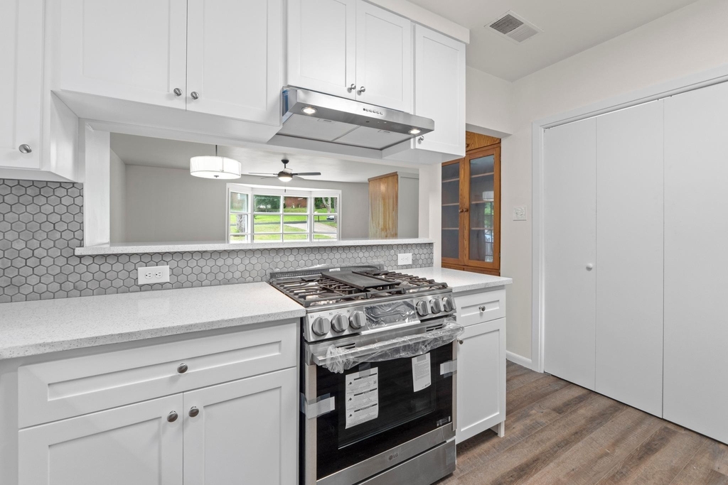 1110 Somerset Ave - Photo 13