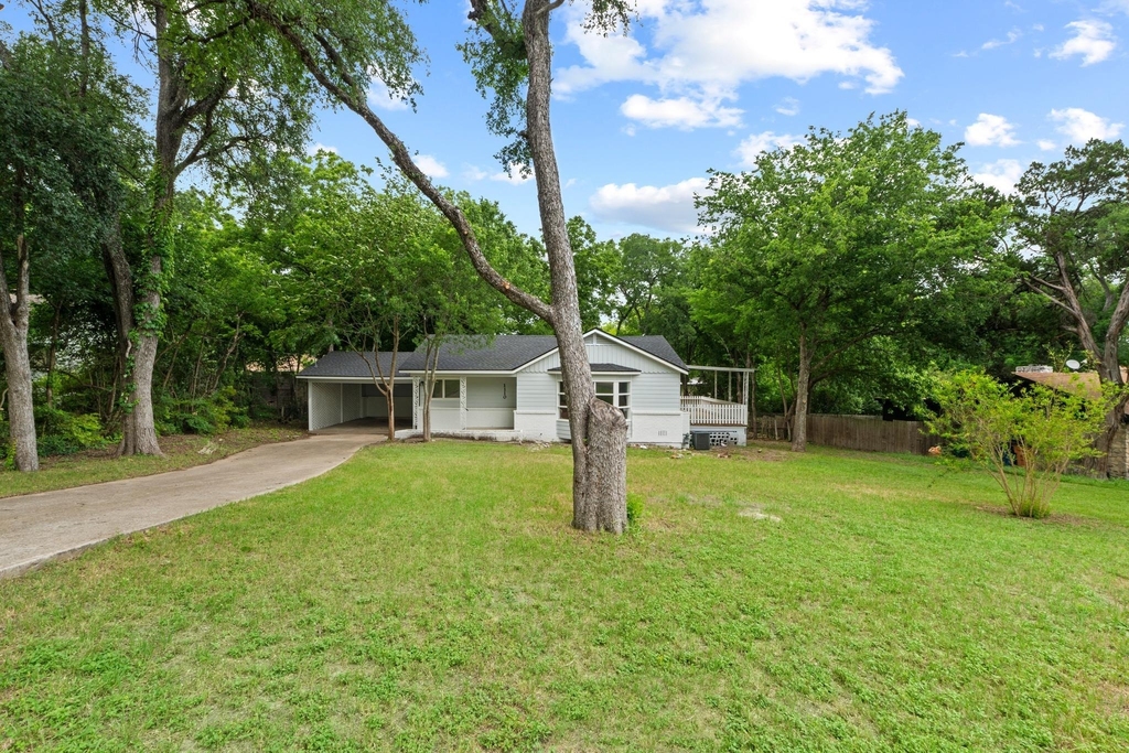 1110 Somerset Ave - Photo 2