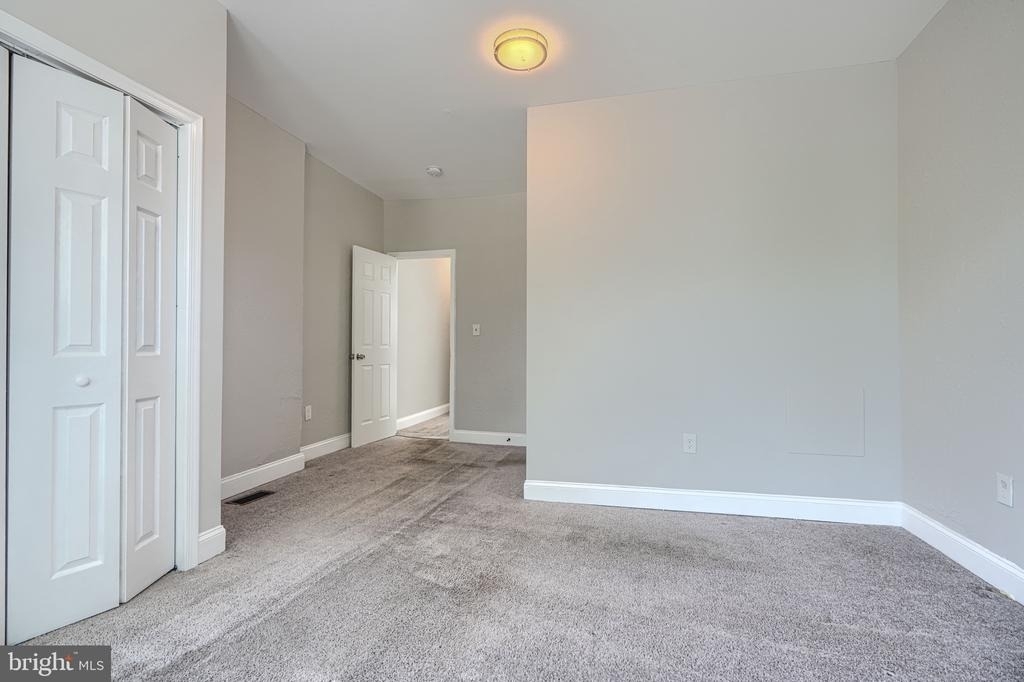 2917 Clifton Avenue - Photo 13