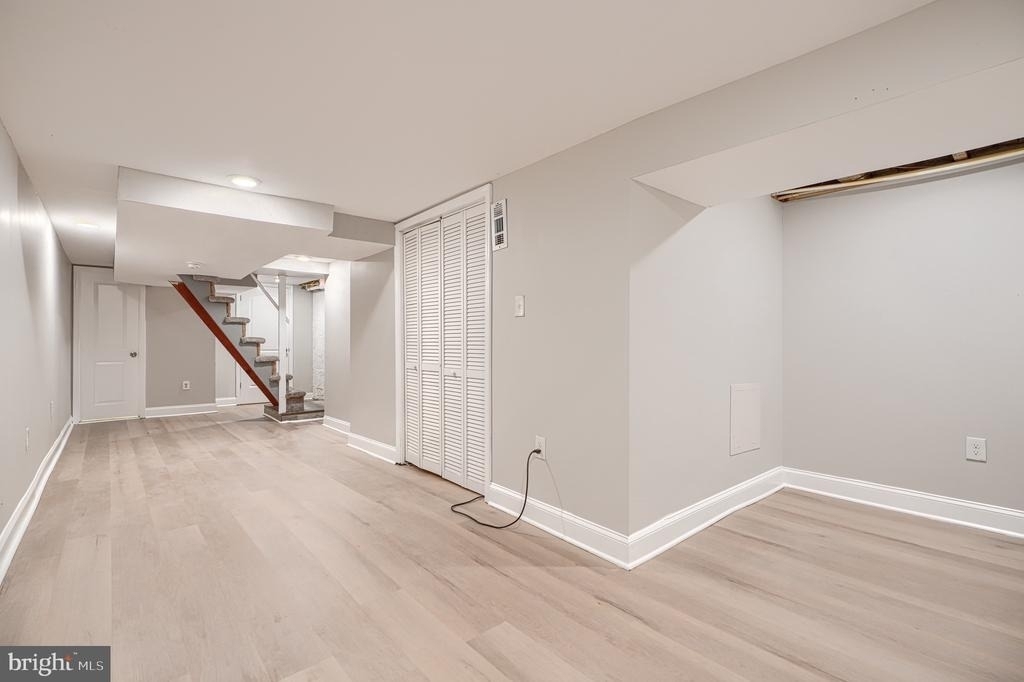 2917 Clifton Avenue - Photo 23
