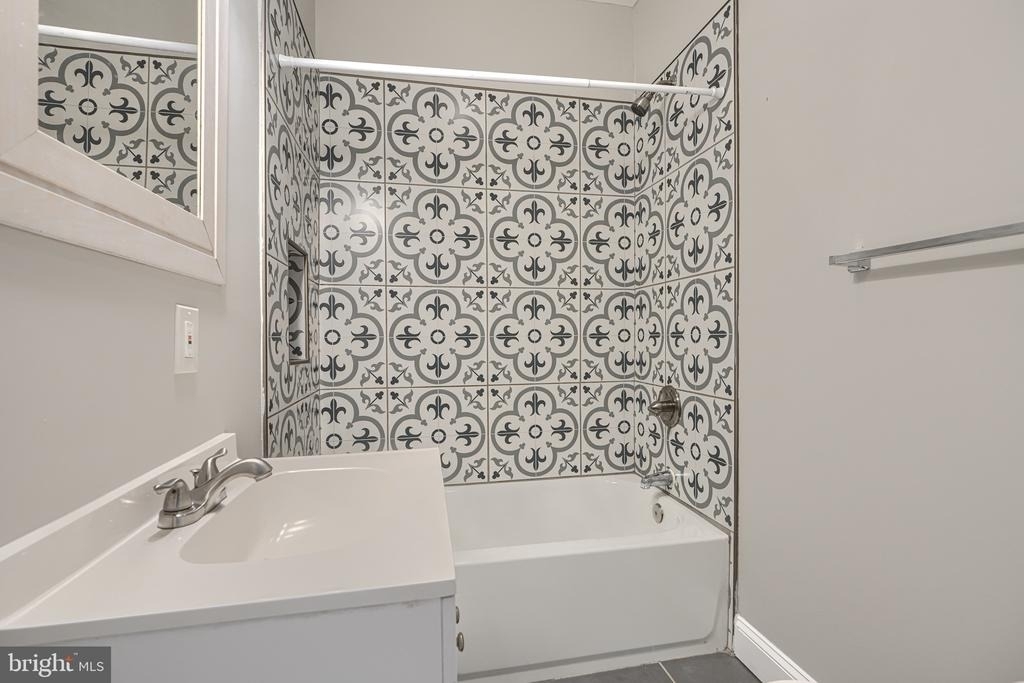 2917 Clifton Avenue - Photo 14