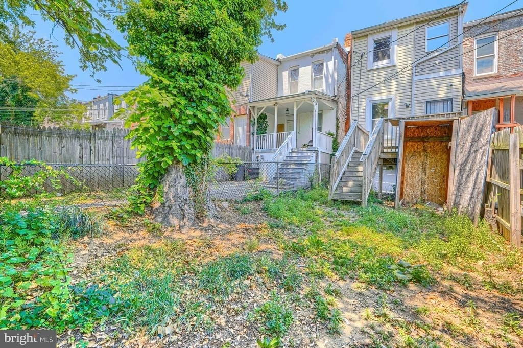 2917 Clifton Avenue - Photo 11