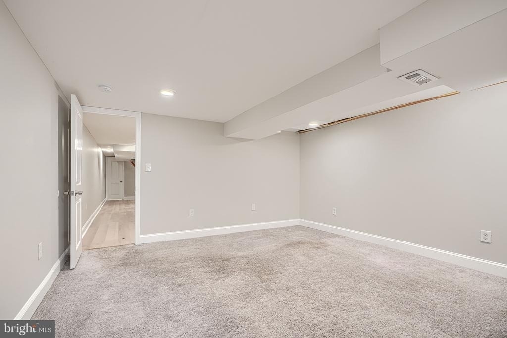 2917 Clifton Avenue - Photo 24