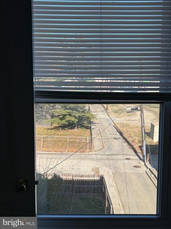 1612 W Lexington Street - Photo 2
