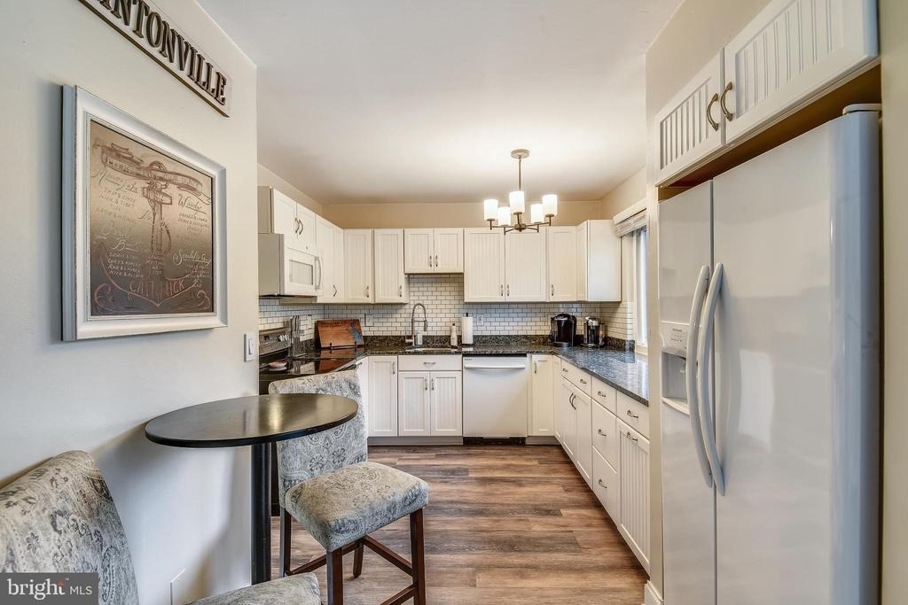 1059 Cedar Ridge Court - Photo 10