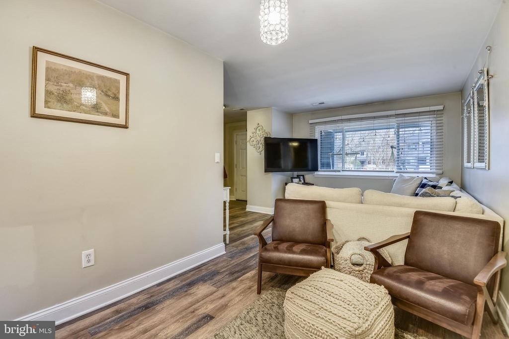 1059 Cedar Ridge Court - Photo 7