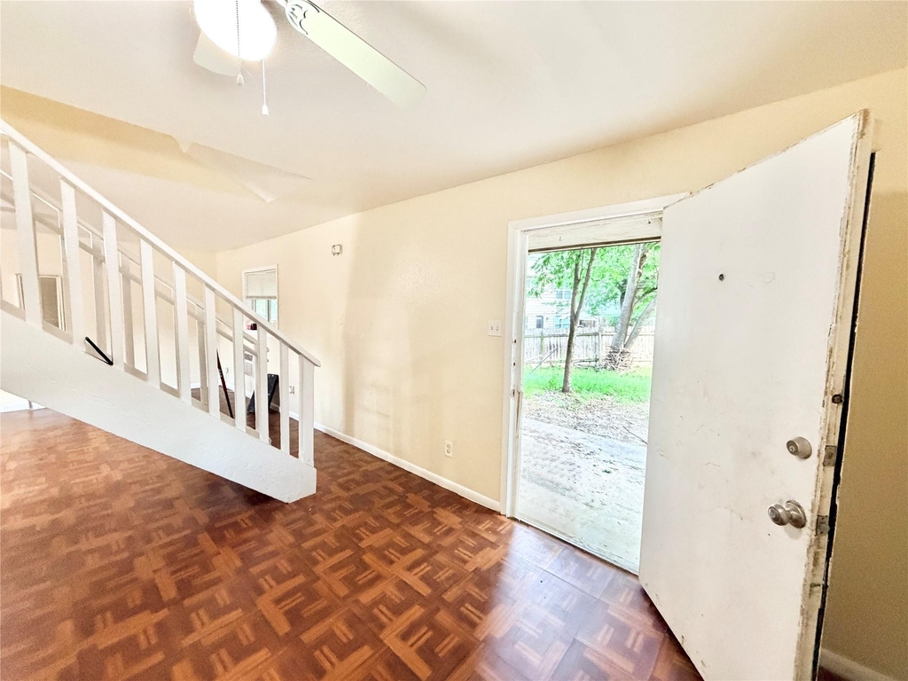 6257 Manor Rd - Photo 10