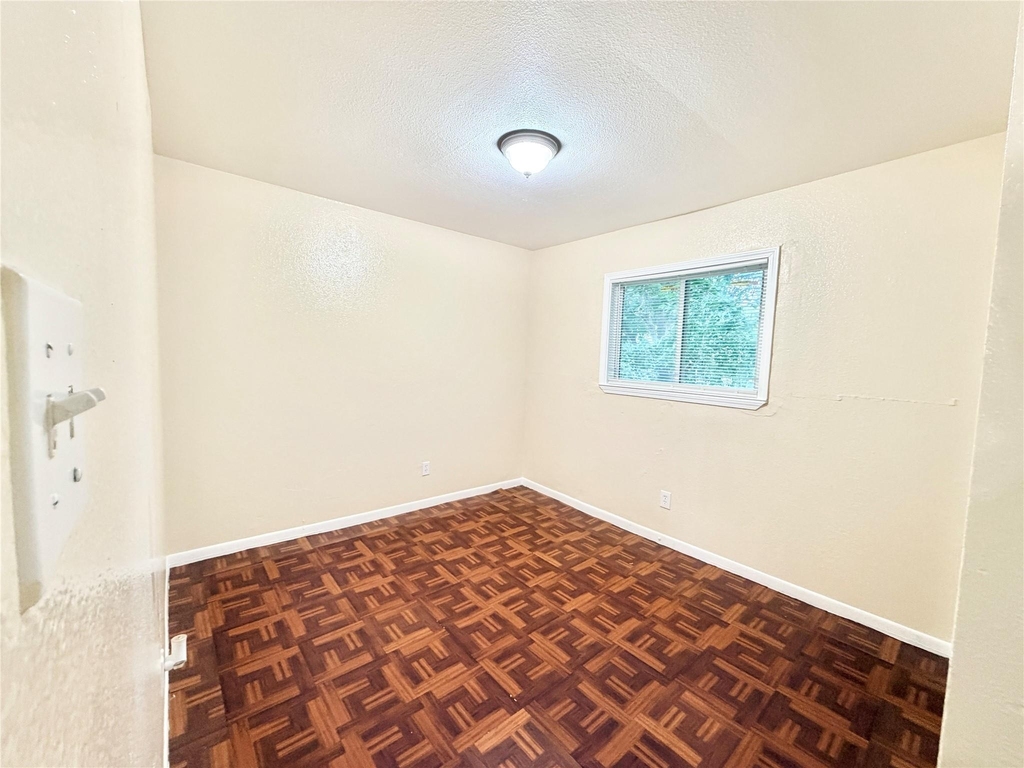 6257 Manor Rd - Photo 31