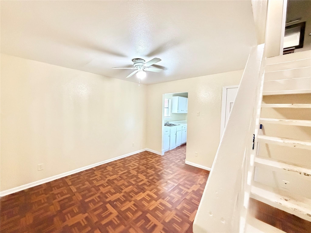 6257 Manor Rd - Photo 4