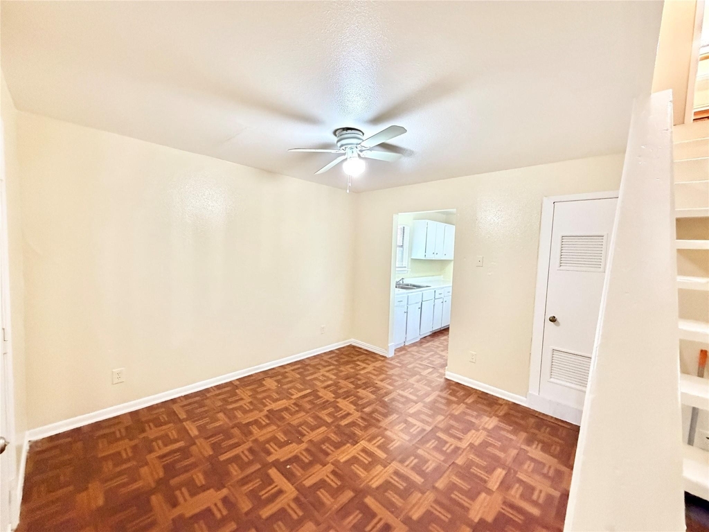6257 Manor Rd - Photo 36