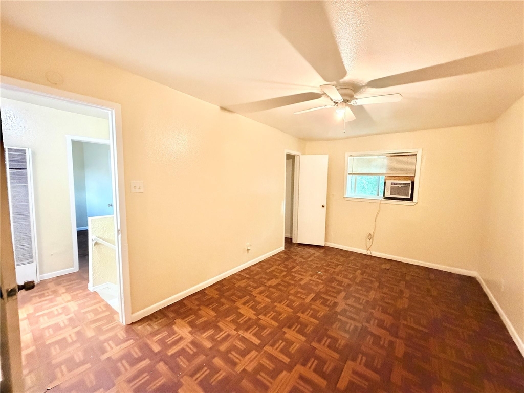 6257 Manor Rd - Photo 22