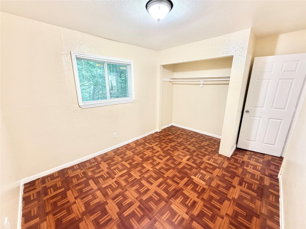 6257 Manor Rd - Photo 32