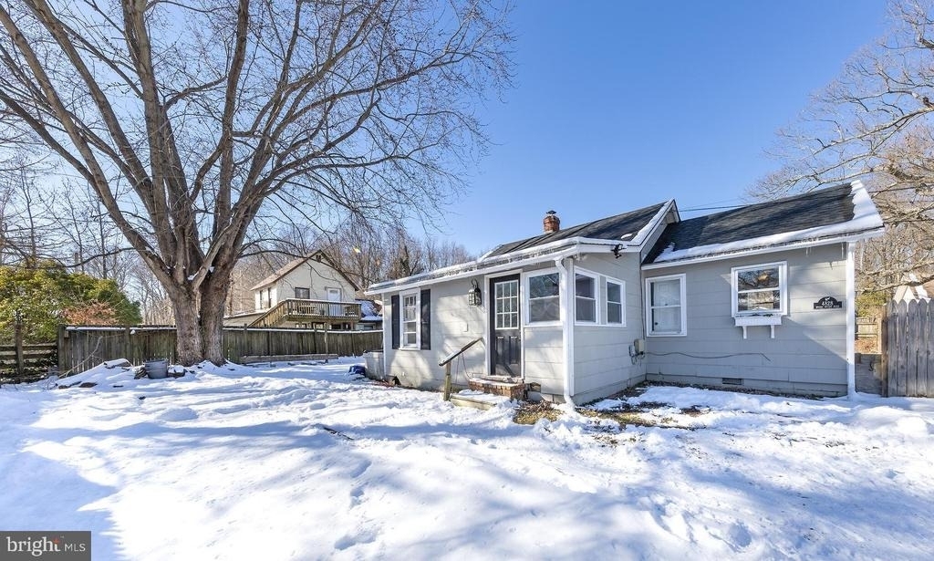 4828 Woods Wharf Road - Photo 0