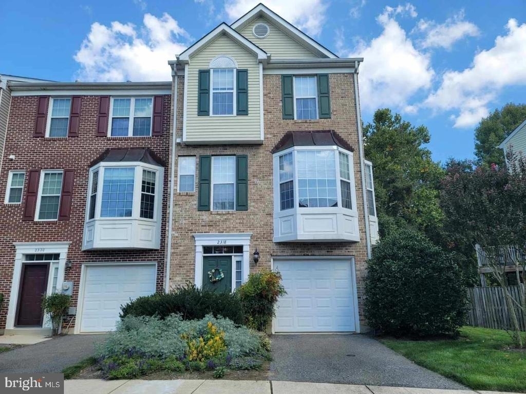 2318 Turnbridge Court - Photo 0