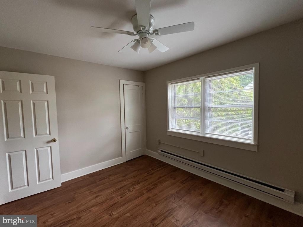 604 Sussex Avenue - Photo 5