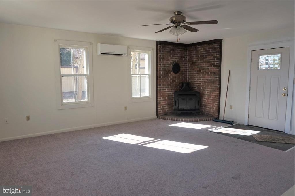 9162 Middleford Road - Photo 1