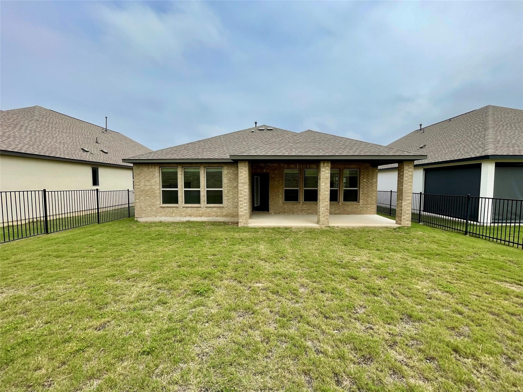 1401 Brescia Walk - Photo 16