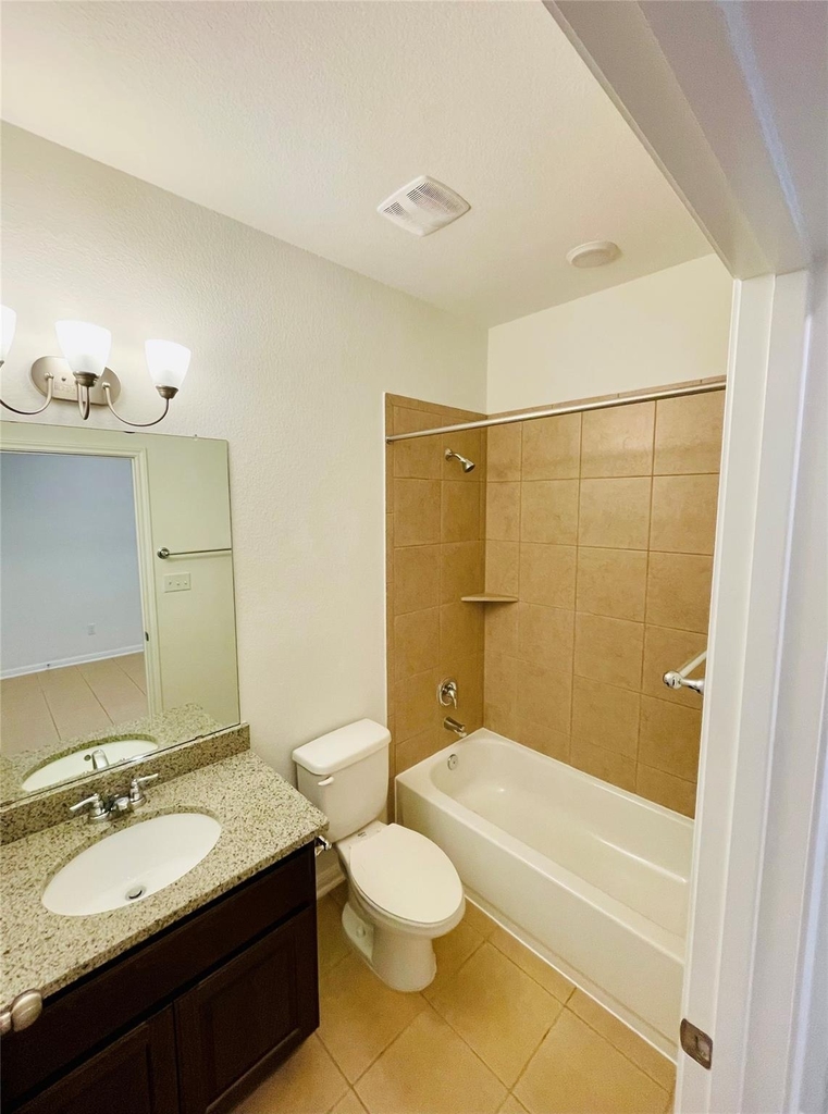 1401 Brescia Walk - Photo 3
