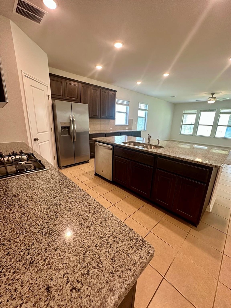 1401 Brescia Walk - Photo 7