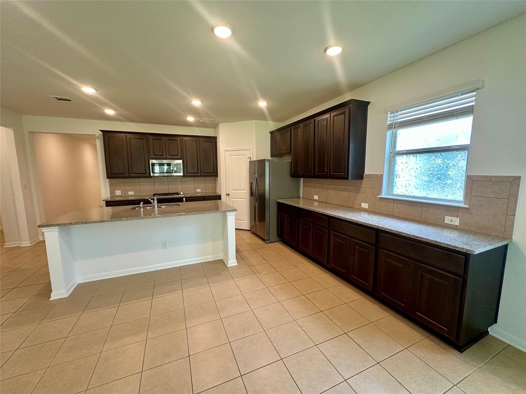 1401 Brescia Walk - Photo 6