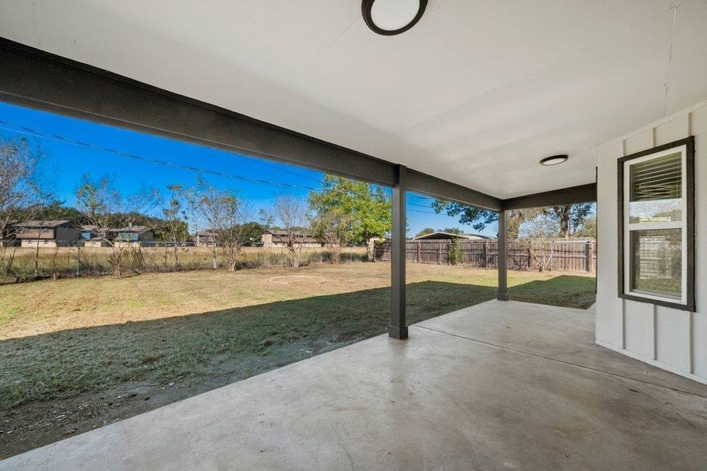 1313 Redbud Trl - Photo 15