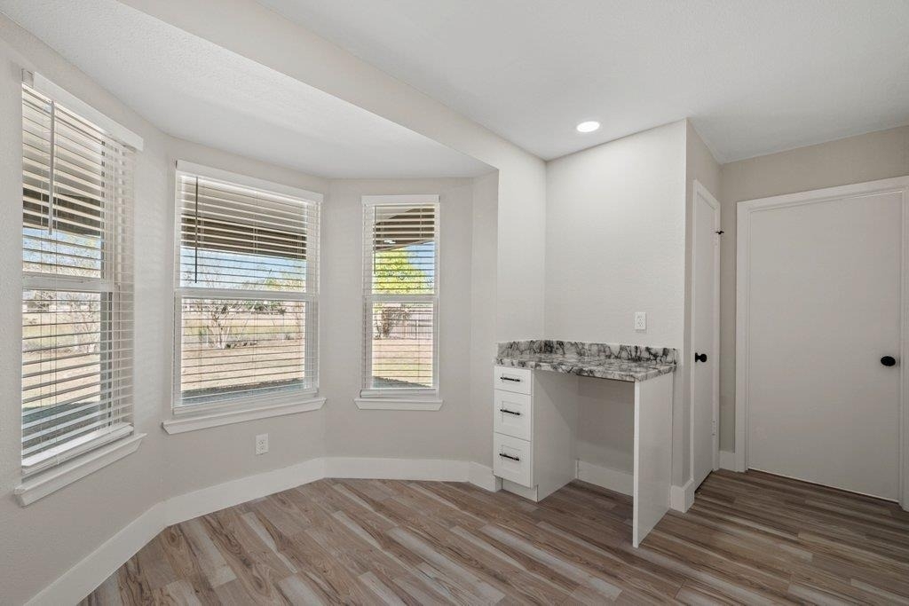 1313 Redbud Trl - Photo 5