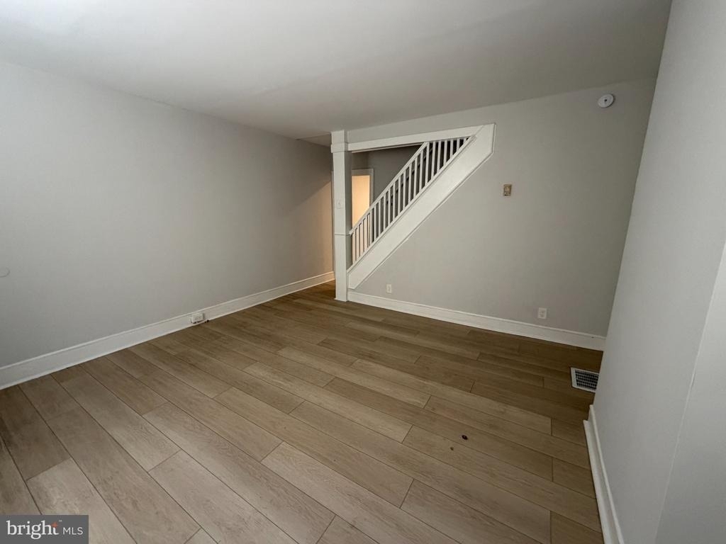1114 Lancaster Avenue - Photo 3
