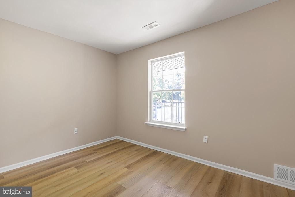 1741 Braken Avenue - Photo 19